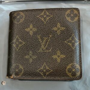 Louis Vuitton Vintage Classic Monogram Bifold Wallet Brown